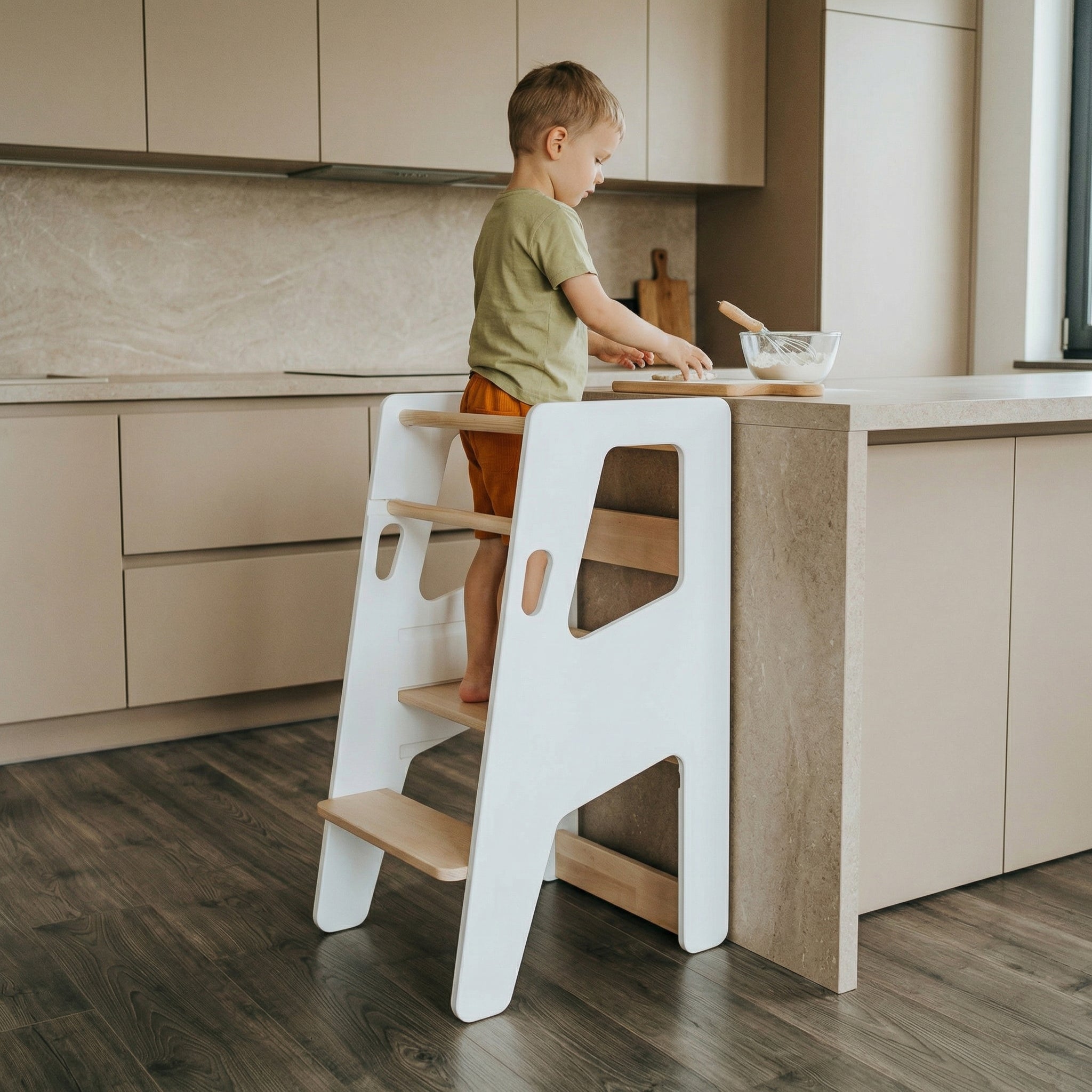 Ergonomiškas Montessori bokštelis