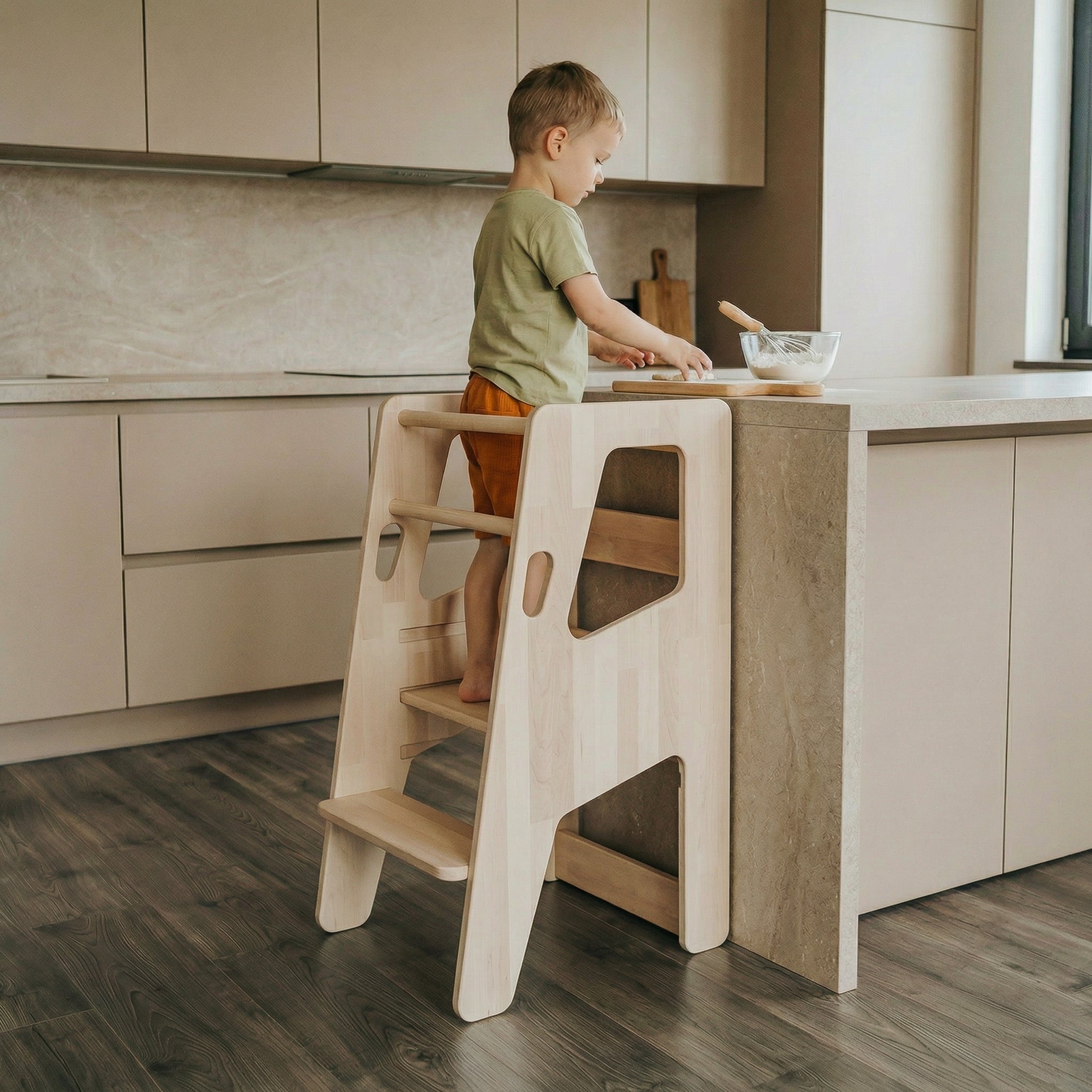 Ergonomiškas Montessori bokštelis