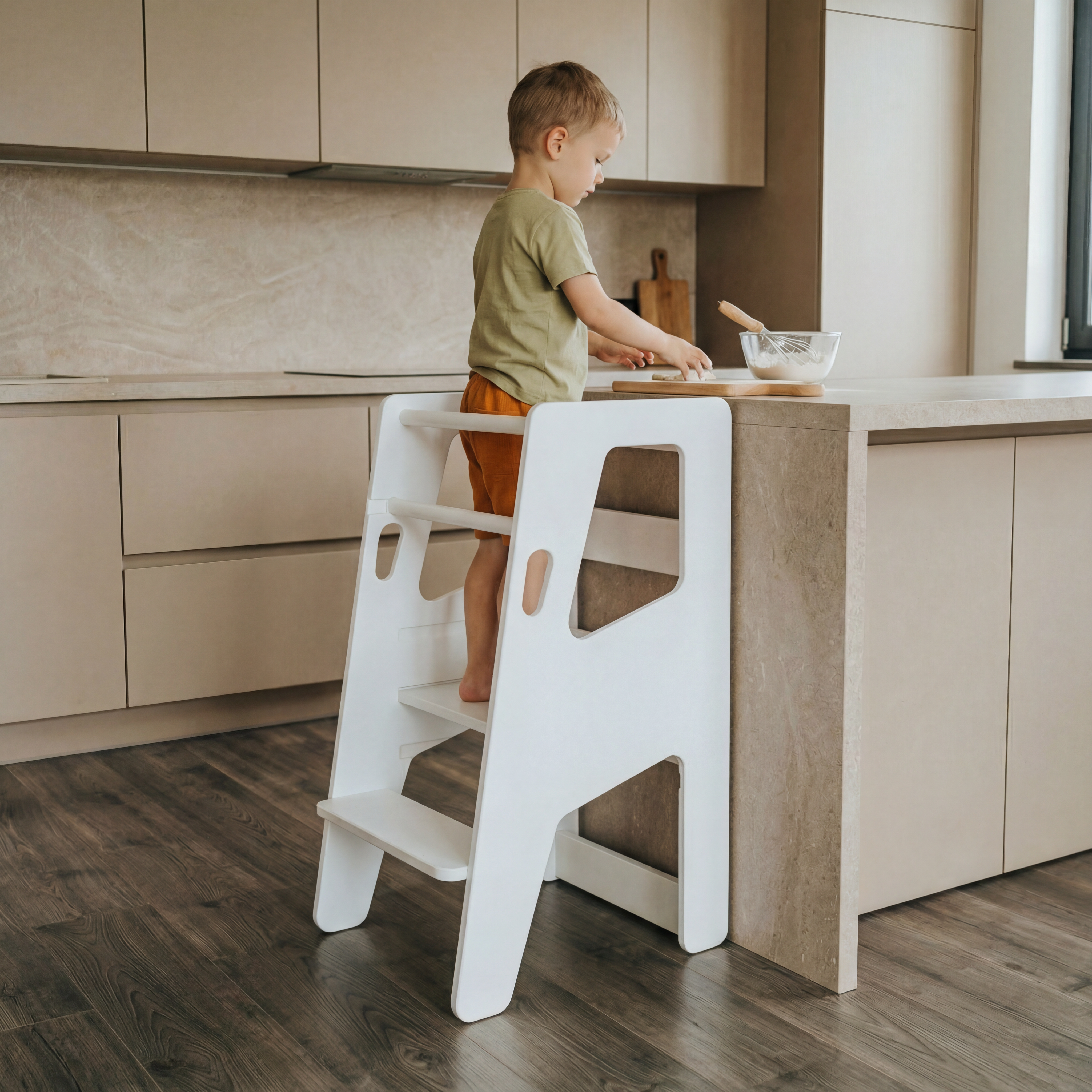 Ergonomiškas Montessori bokštelis