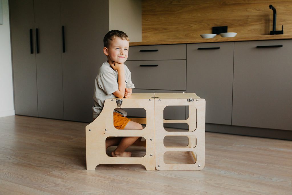 2 in 1 Montessori bokštelis – staliukas