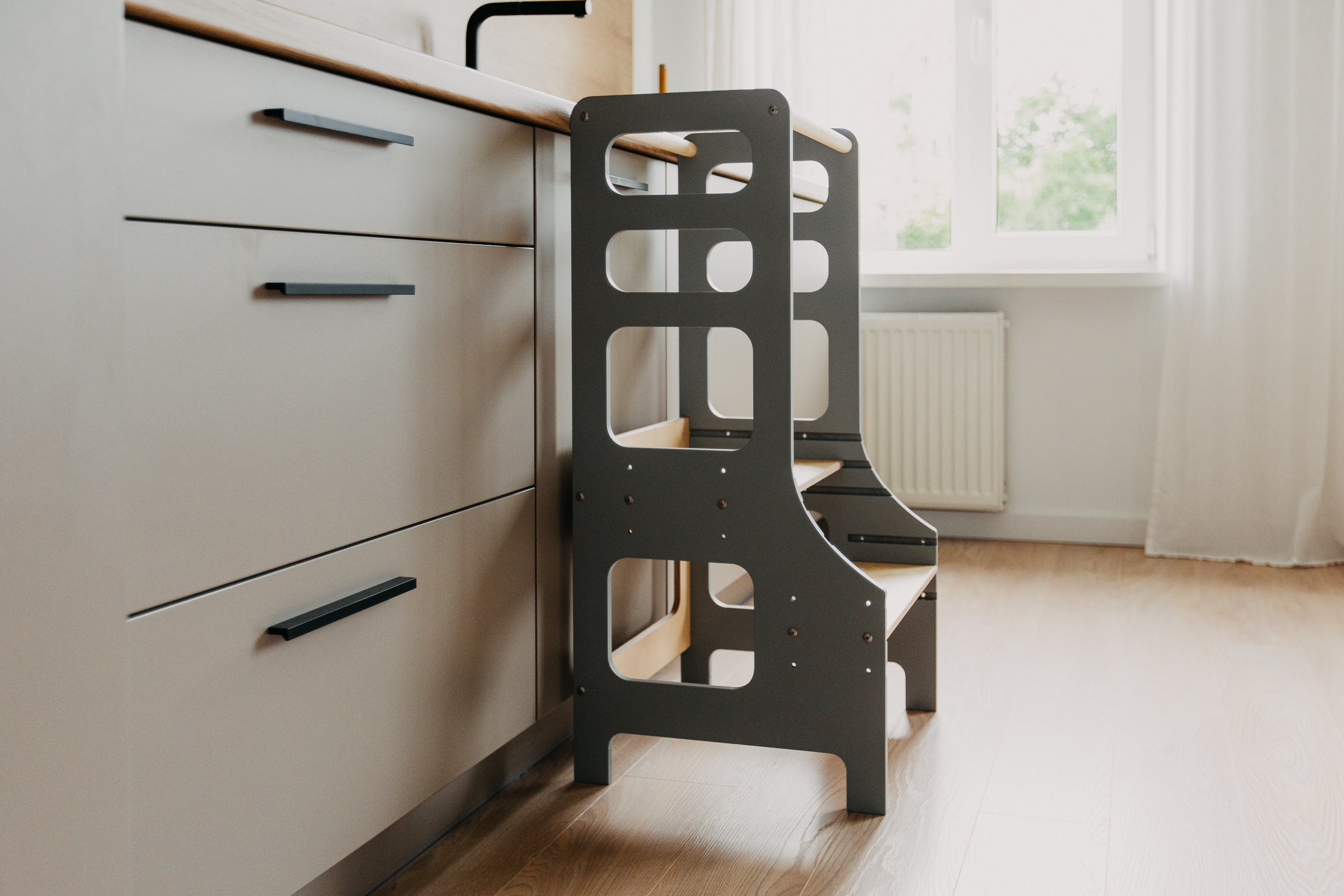 Ergonomiškas Montessori bokštelis
