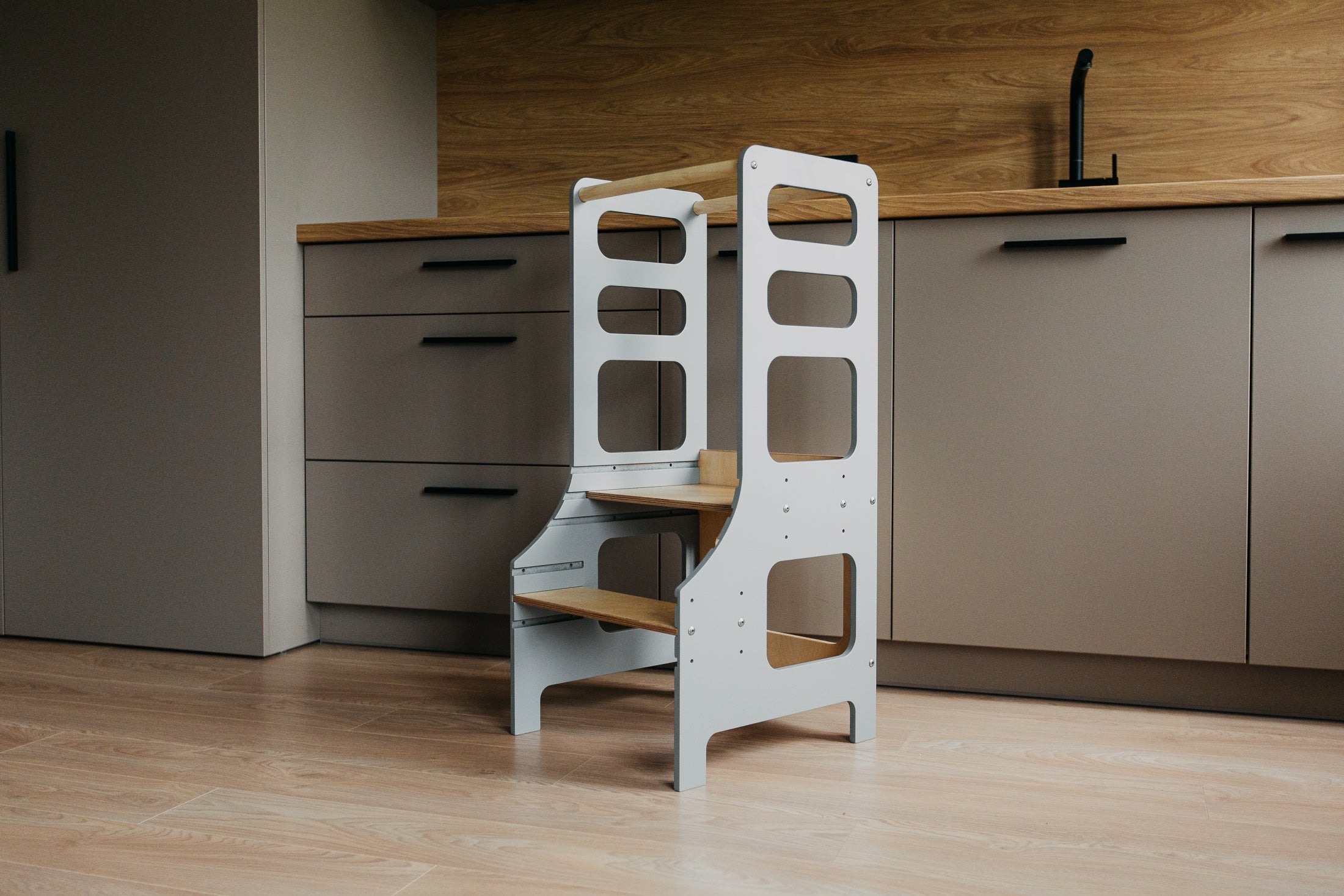 Ergonomiškas Montessori bokštelis