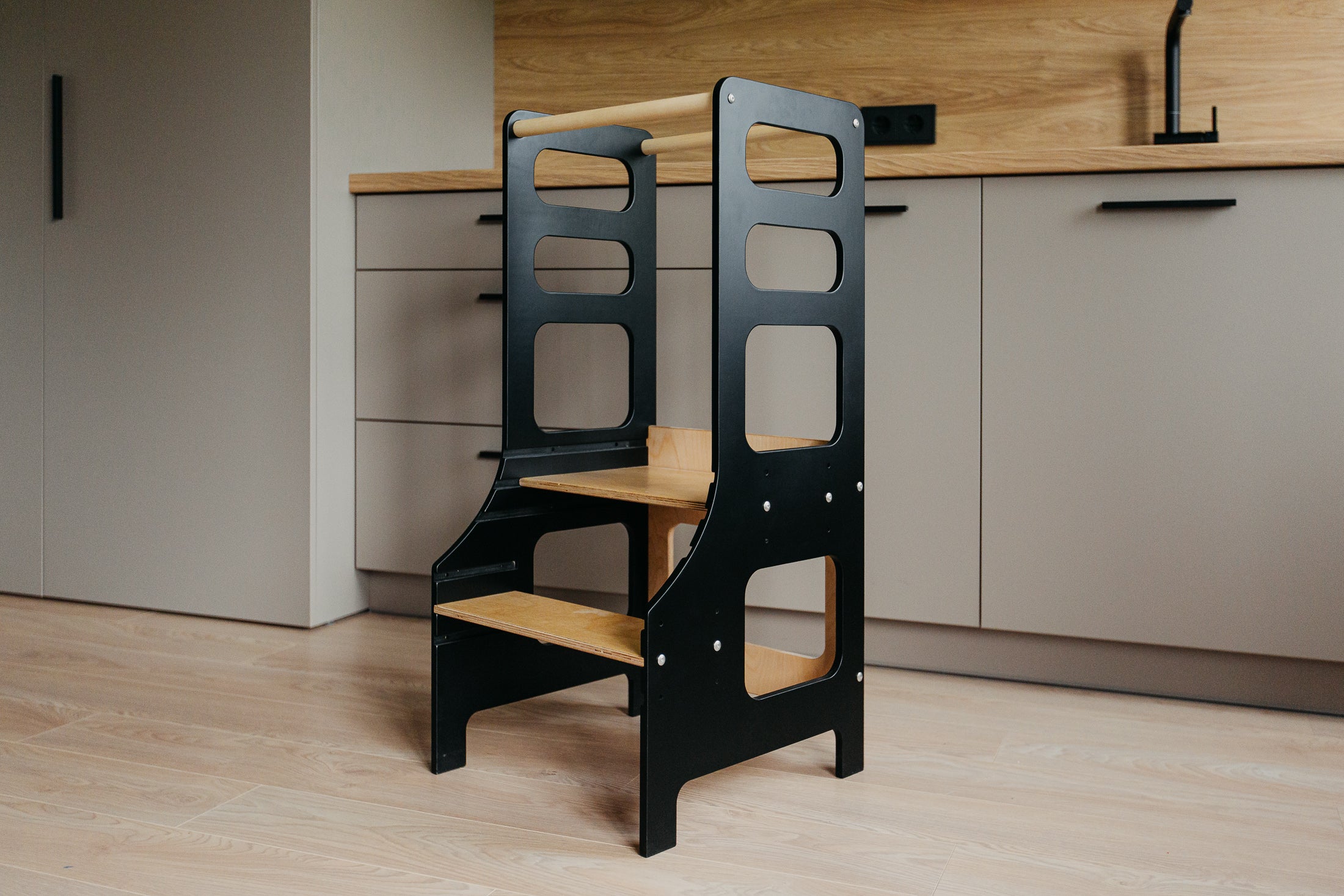 Ergonomiškas Montessori bokštelis