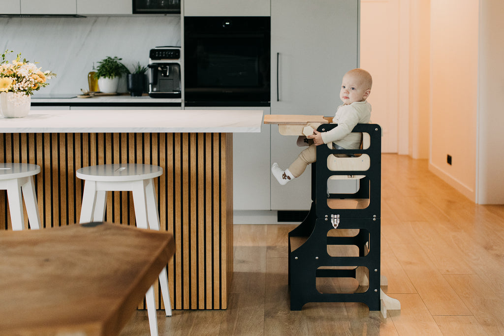 3 in 1 Montessori bokštelis – staliukas su maitinimo kėdute