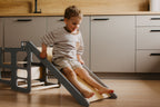 2 in 1 Montessori bokštelis – staliukas su čiuožykla
