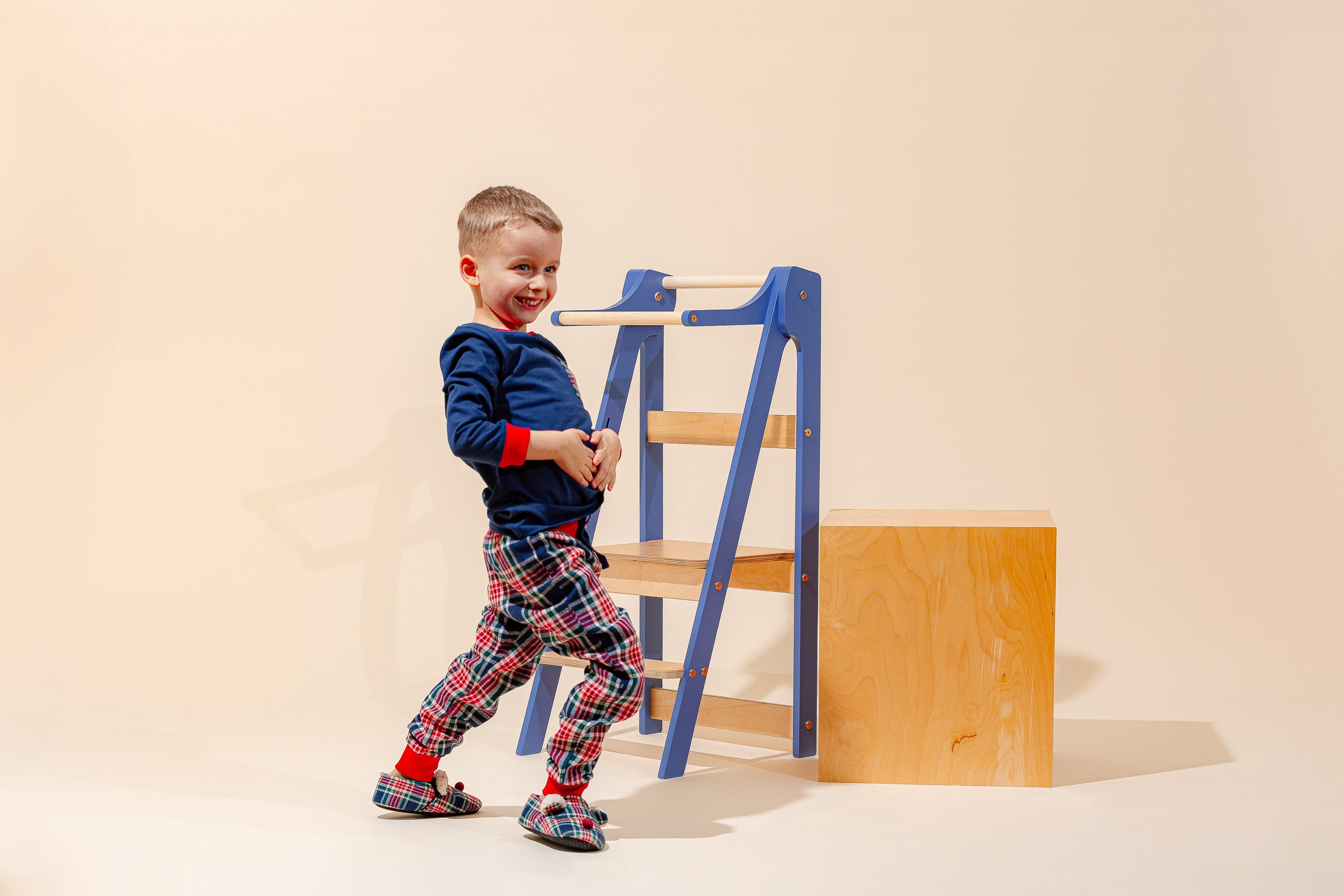 Sulankstomas Montessori bokštelis